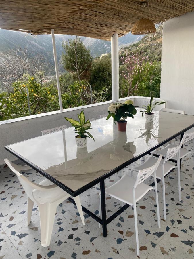 Maison Bellevue - 2 Bdrm Villa In Borsh Beach 外观 照片