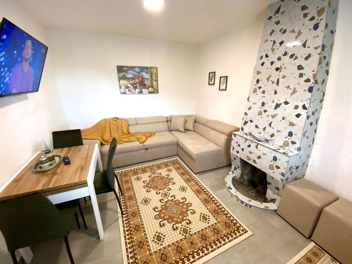 Maison Bellevue - 2 Bdrm Villa In Borsh Beach 外观 照片